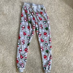 Fuzzy soft holiday pj bottoms small penguins!